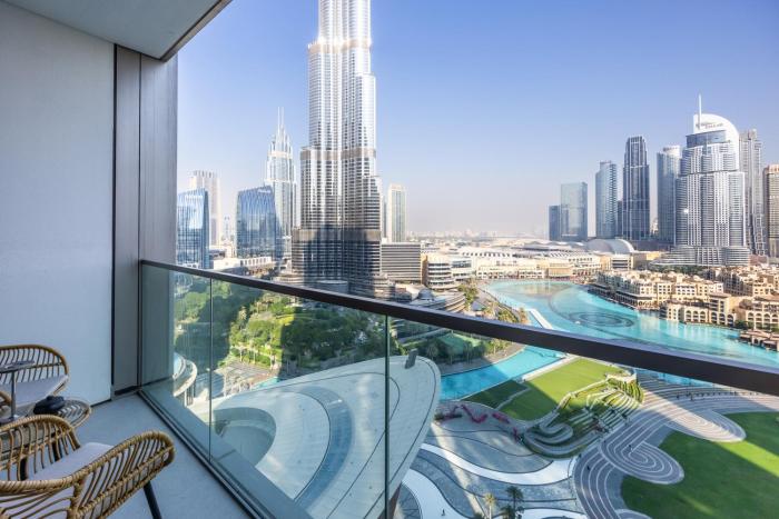New 2 Bedroom apartment overlooking Burj Khalifa and fountain view in downtown