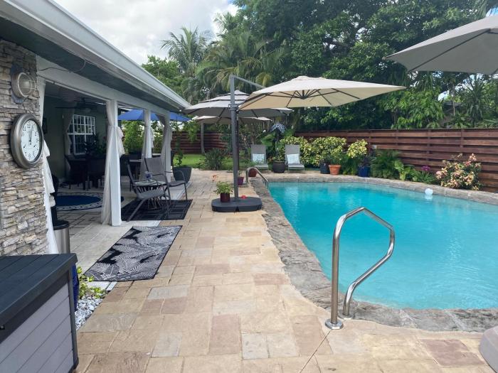 Wilton Manors A Men Only Guesthouse