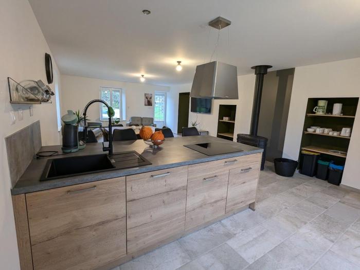 Maison chaleureuse avec Wifi à Sainte-Barbe - FR-1-589-753