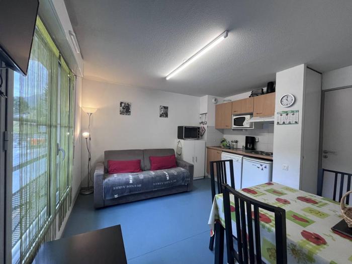 Charmant T2 à Cauterets avec parking et casier à skis - FR-1-812-29