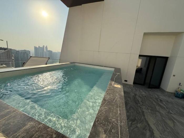 Private pool penthouse, Downtown