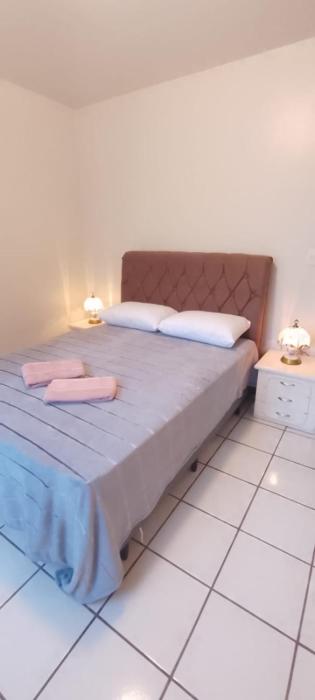 Apto Temporada Ed Erika rua 701 Balneário Camboriú SC