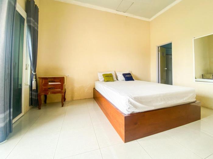 Urbanview Griya Lota Guest House Banyuwangi