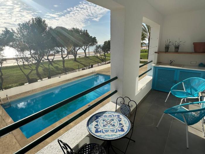 Carteia Mar by FHR frente Mar & piscina