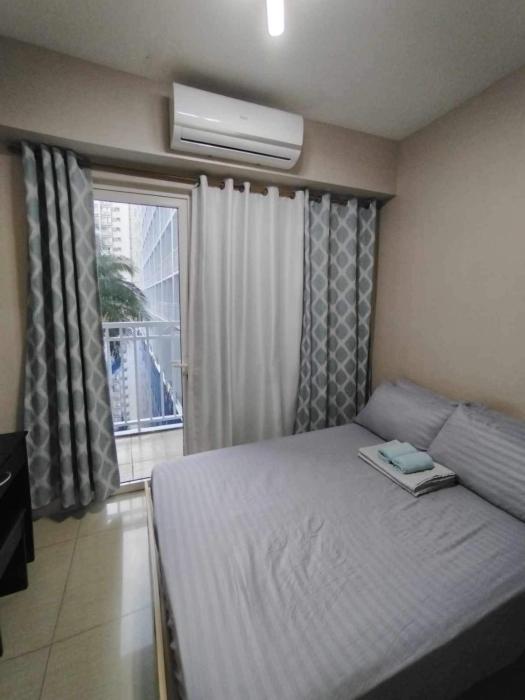 Shore Residences - 1 Bedroom with Balcony