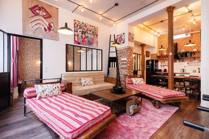 Montmartre Rue des Martyrs Loft with AC, 4-7 PEO