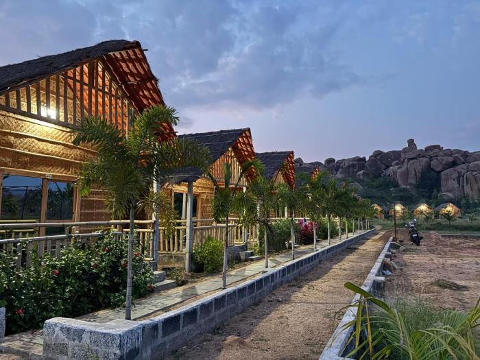 Oshos Organic Resort Hampi
