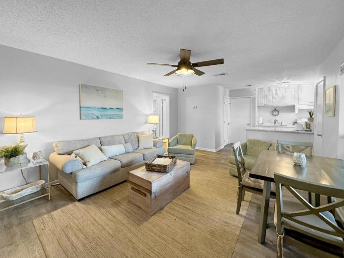 Seahorse 422 by ALBVR - Youll love this great condo thats just steps from the beach!