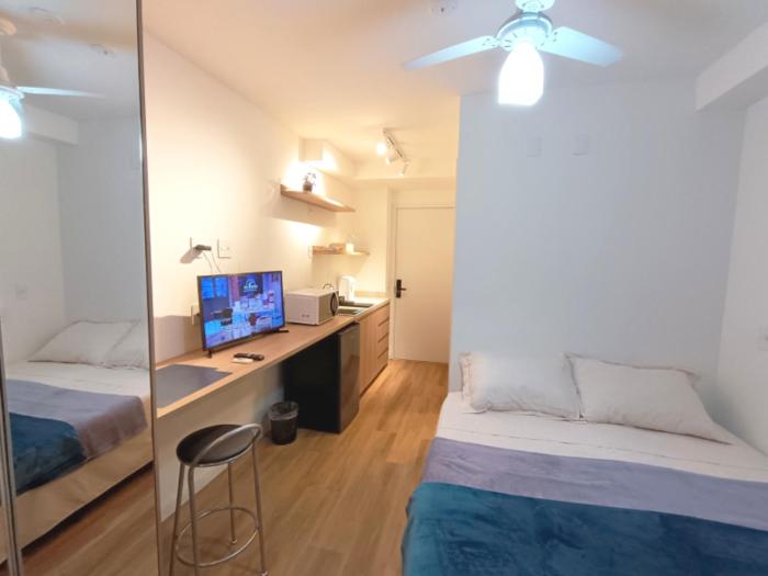 Studio Metrô Paraíso ou Ana Rosa com Piscina, Academia e Cowork até 3 pessoas com Maleiro e Sala de Espera