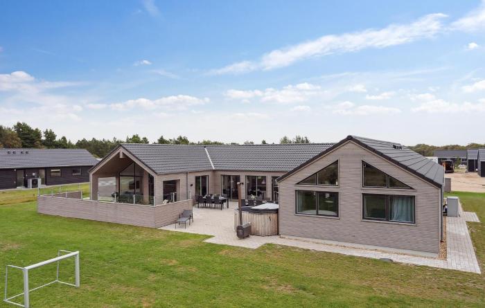 Nice Home In Nørre Nebel With Sauna