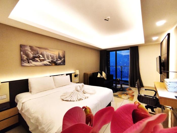 Genting EscapeColdStudio AT Ion Delemen