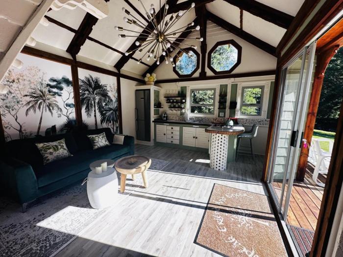 Amazing Riverside Retreat with Hot Tub & EcoPool