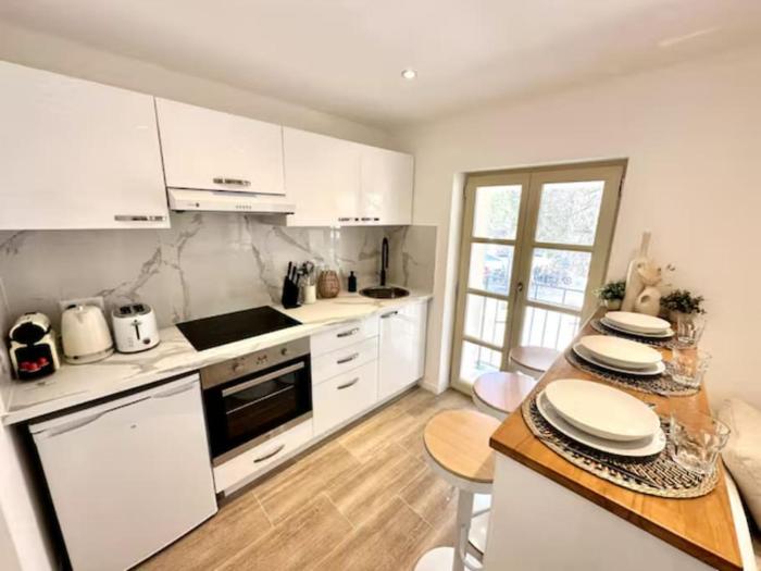 Saint Tropez High Standing 1