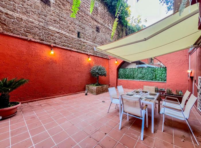 LA CORTE at the Colosseum