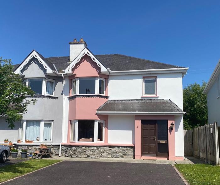 Convenient spacious 3 bedroom home in Kenmare town