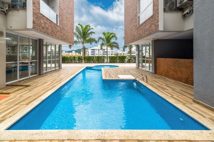 Prédio c Piscina e Academia em Floripa - RGN