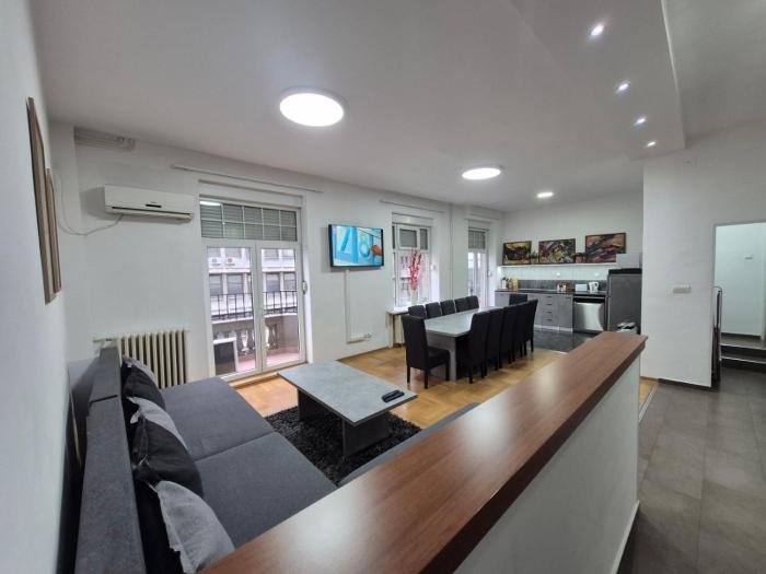 Authentic Belgrade Centre Apartment #2, Four Bedrooms, One full Bathroom, One Toilet