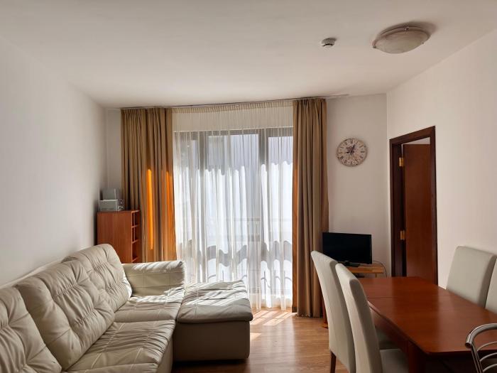 Sunny two bedroom apartment 12 in Tulip , Flora Residence - prime location!