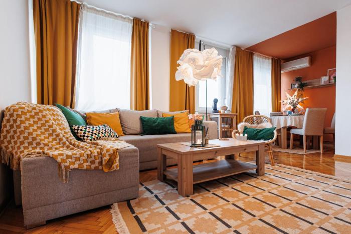 Sunny Apartments with Terrace & River View Old Town