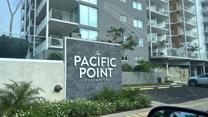 OCEAN FRONT 1 bed "Pacific Point"