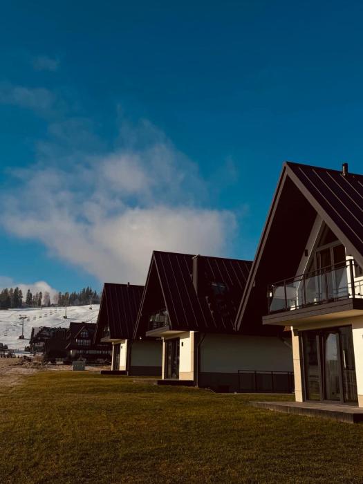 Osada Kaniówka - domki pod stokiem z sauna