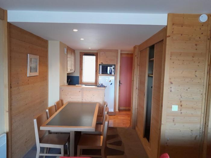 Appartement moderne - Proche pistes et commerces - 6 pers. - FR-1-181-2851