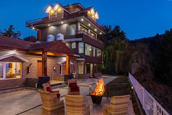 Alaya Stays Lafu House Hearth Room with Cabana Hill views