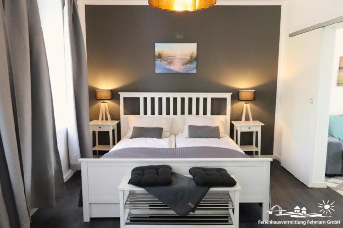 38 Weiße Villa am Schwanenteich EG links