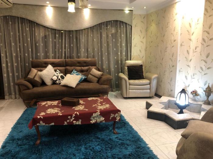 شقة فندقية للإيجار بمدينة نصر علي شارع عباس العقاد الرئيسي