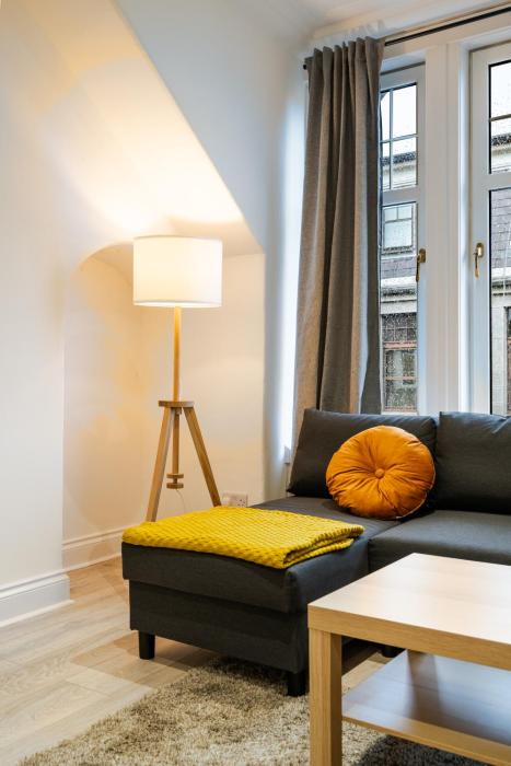 1 Bed Flat - City Centre - by Holiday Homes