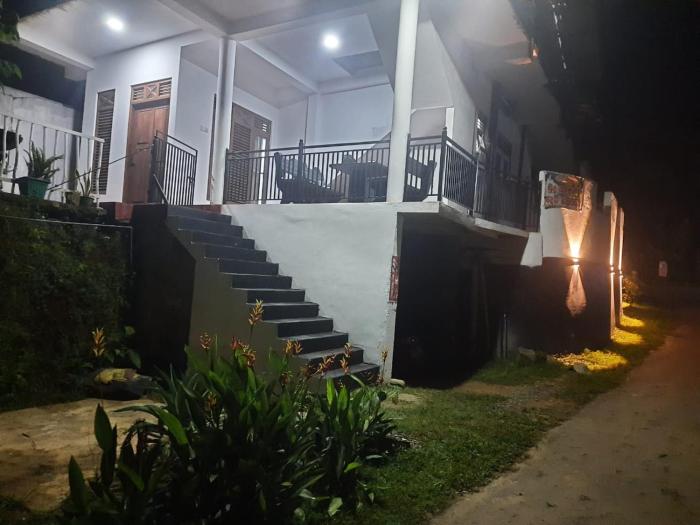 Ayo Villa Weligama