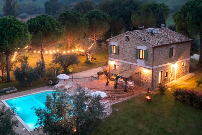 VILLA CHERUBINI 8&1, Emma Villas