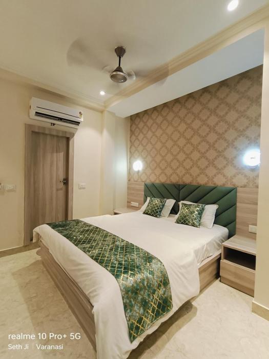 Hotel H inn