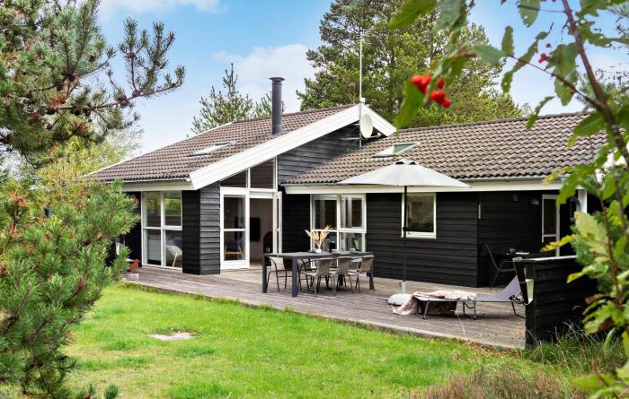 Gorgeous Home In Ålbæk With Sauna