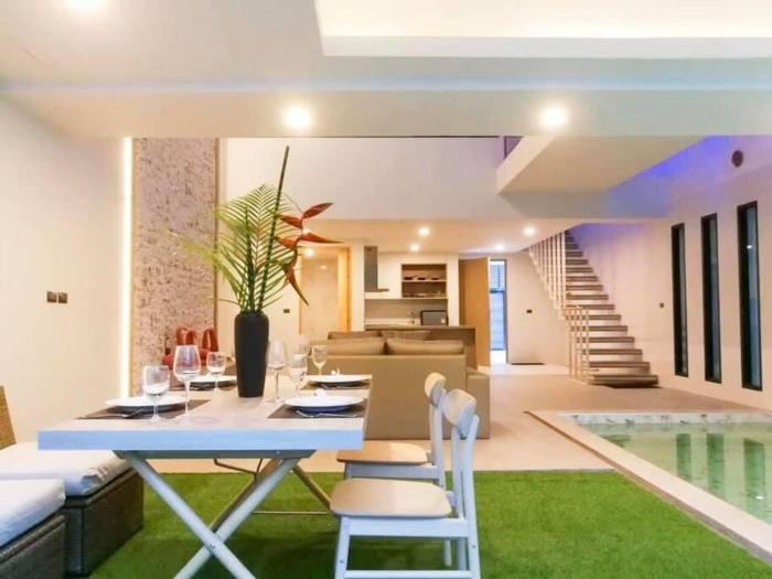 2 Bedroom Unique Indoor Pool Villa