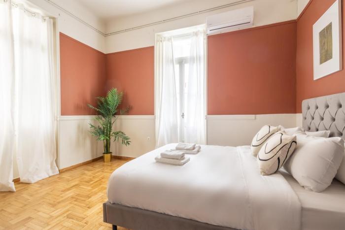 Vintage Acropolis Retreat Charming 3-Bdrm in Koukaki