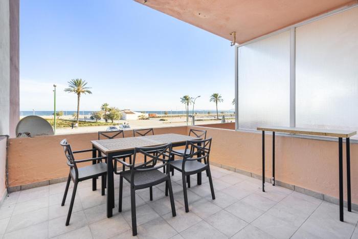 WELCS APARTAMENTO 196 EMP FRENTE Al MAR