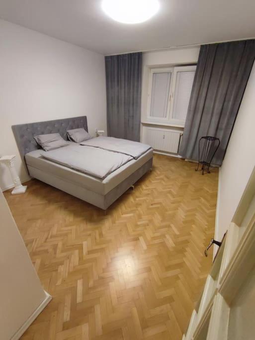 Priestranný apartmán- s vynikajúcou dostupnosťou