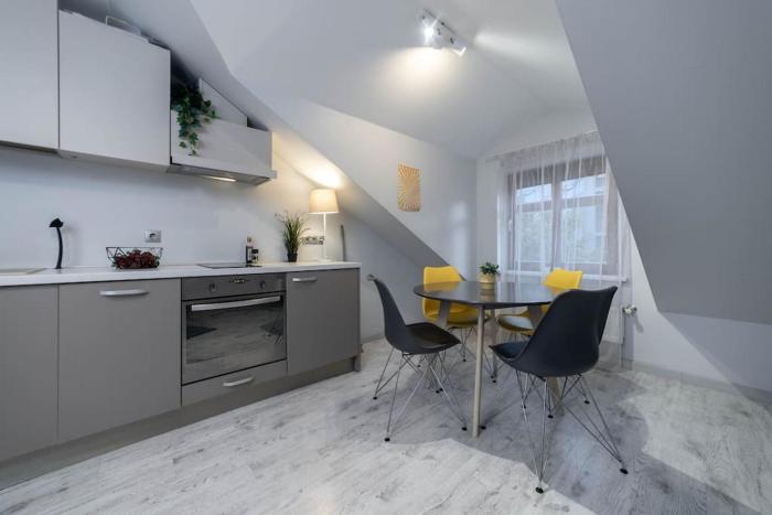 Chic & Central in Avoti District