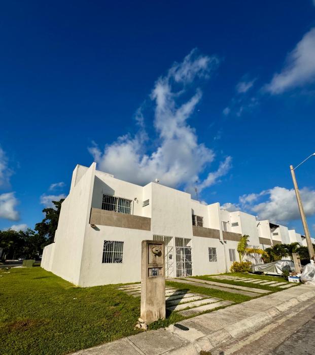 Hermosa y cómoda casa con alberca compartida en Puerto Morelos