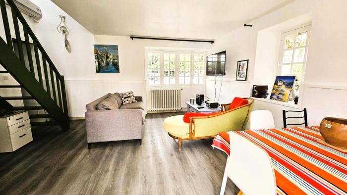 Gîte de France Pool house 3 épis - Gîte de France 3 personnes MAE-4641