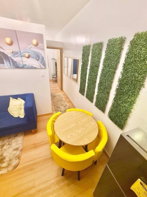 TREES RESIDENCE 2 Bedroom Fully Furnished Unit