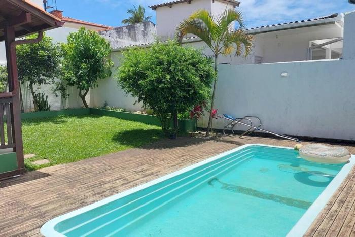 Casa exclusiva 3d com piscina 650 mt Praia