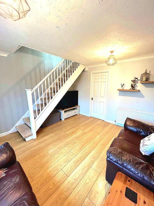 2 Bedroom House off A12 Colchester