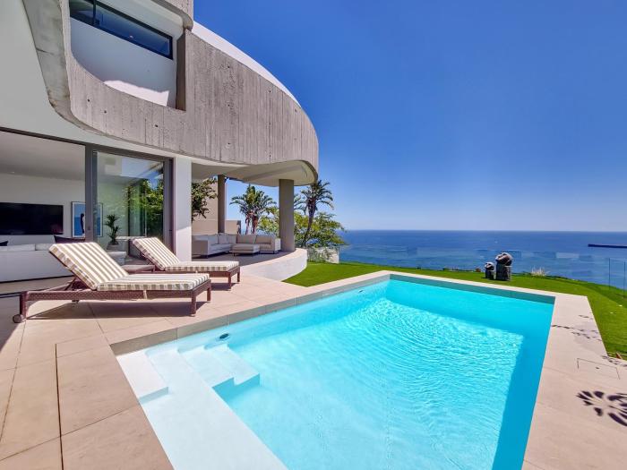 Ocean Villa Bantry Bay - Private Pool, Sea View, Newly Refurb