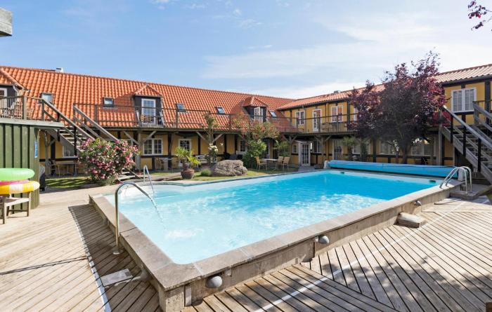 Awesome Apartment In Svaneke With Wifi