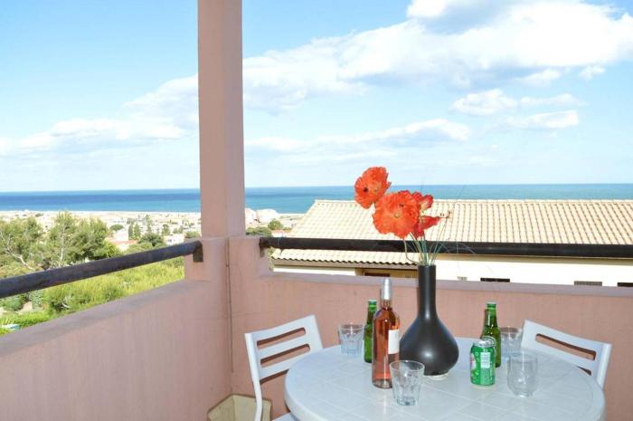 SP280-124 Appt Studio Cabine 4 couchages SAINT PIERRE LA MER