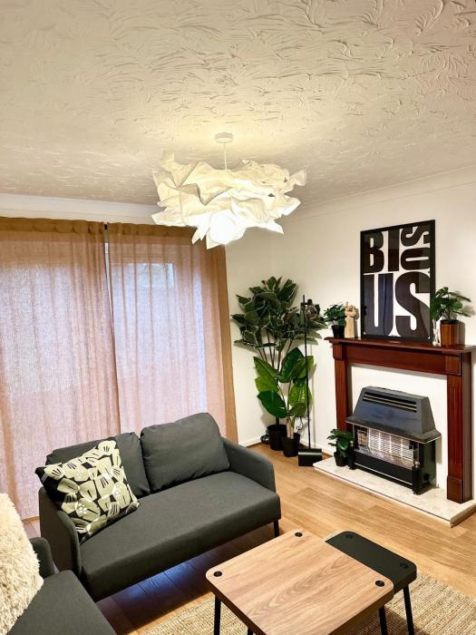 Cosy 2-bedroom house in a great location