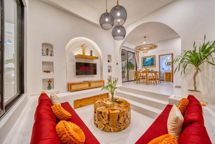 Cozy 2bd Villa 4min drive to Cemagi Beach with Pvt Rooftop