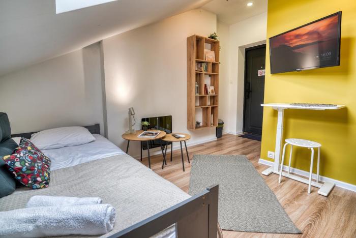 Lilys Studio 6 by Bulgarentals - Central Sofia